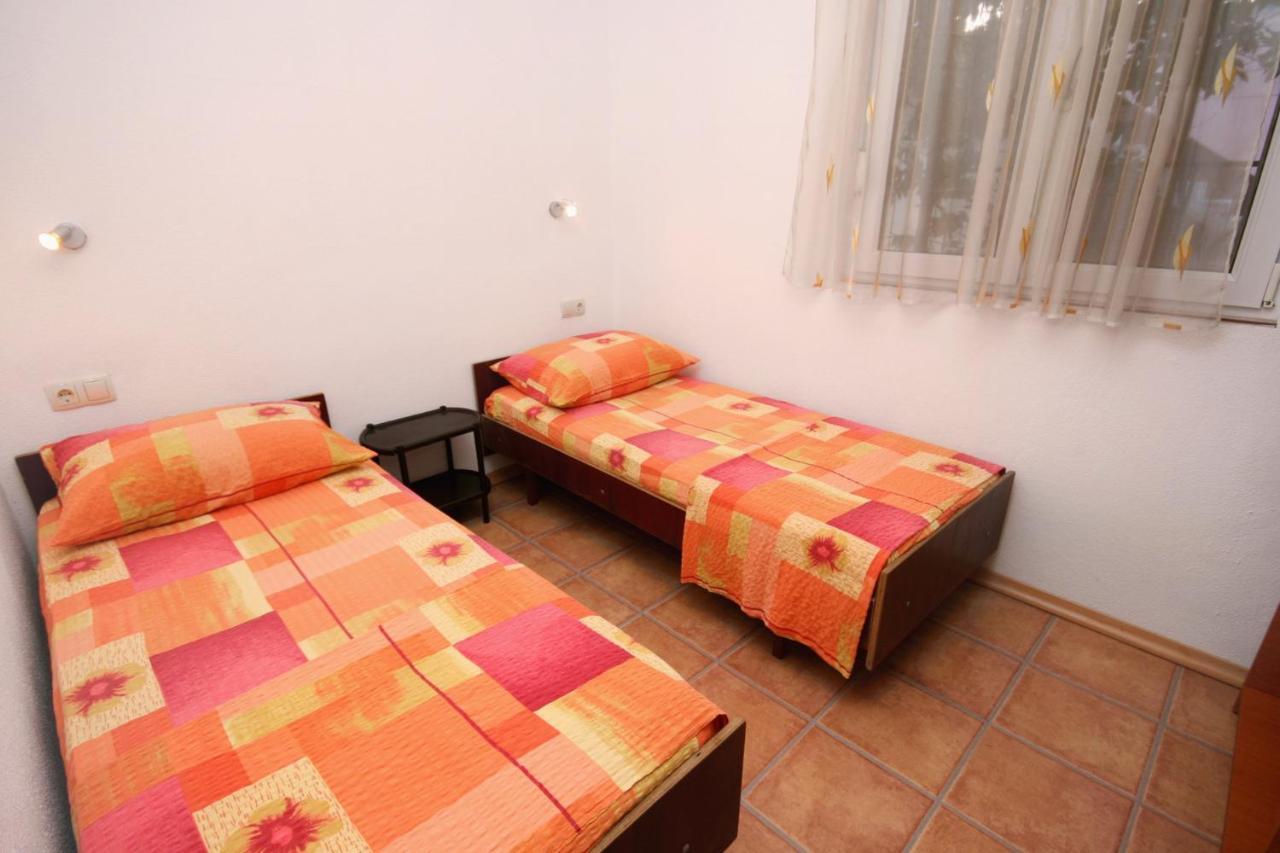 Apartment Podaca 6050A エクステリア 写真